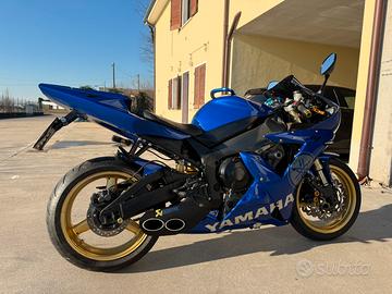 Yamaha R1