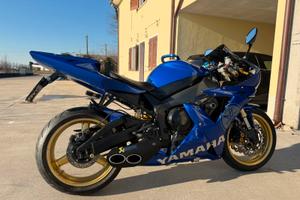 Yamaha R1
