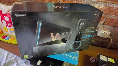 Wii completa di tutto + wii fit e microfoni