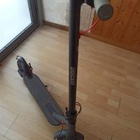 MONOPATTINO  ELETTRICO   DUCATI