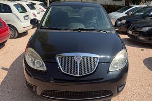 Lancia Ypsilon 1.3 MJT 75 CV Diva