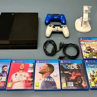 Console PS4 500GB completa di joypad e giochi