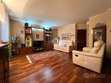 PORZIONE DI TRIFAMILIARE A PONTE SAN NICOLÒ