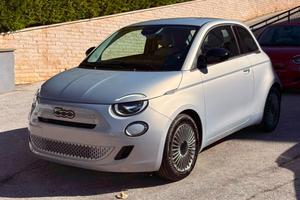 FIAT 500 Berlina Hybrid Icon