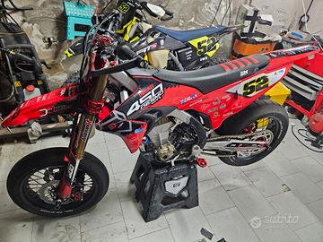 Ducati desmo 450