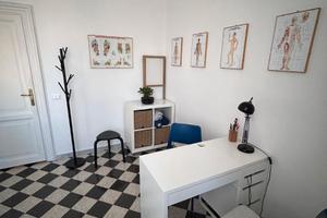 Stanza arredata in studio medico- Zona Prati