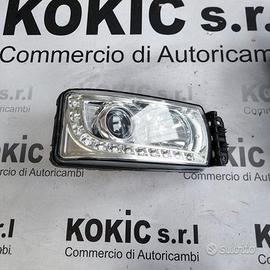 FANALE ANTERIORE IVECO STRALIS 2013