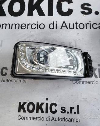 FANALE ANTERIORE IVECO STRALIS 2013
