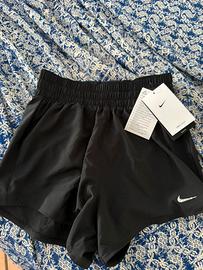 Pantaloncini sportivi Nike Dri-FIT NUOVI