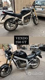 moto 250cc comet gt