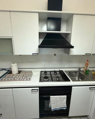 CUCINA COMPONIBILE IN BUONE CONDIZIONI - SALVARANI