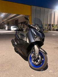 Yamaha X-Max 300