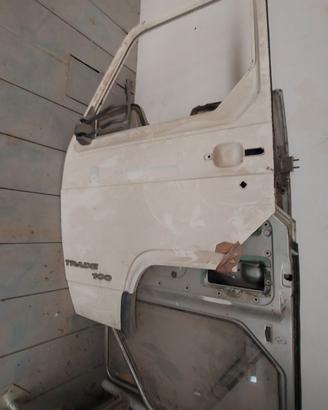 Porta Nissan Trade 100