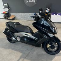 T MAX 500 del 2004