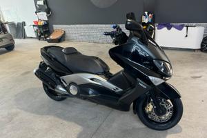 T MAX 500 del 2004