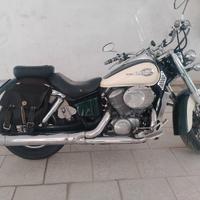 Epoca honda vt 750 ace
