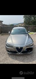 Alfa Romeo Giulia 2.2 Diesel 180cv cambio Automati