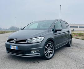 VOLKSWAGEN Touran 3ª serie - 2017