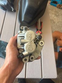 pinza brembo 2 pistoncini