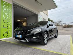 Volvo V60 CrossCountry D3 Business gear GARANZIA24