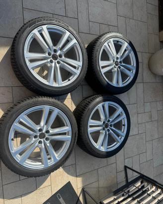 Cerchi Audi 20"co gomme invernali Hankook inverno