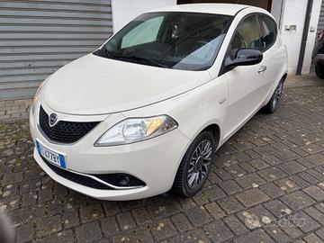 Lancia Ypsilon 1.3 MJT 16V 95 CV 5 porte S&S Plati