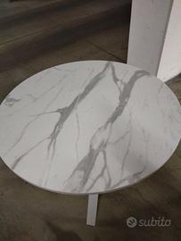 Tavolo moderno Ikea effetto marmo