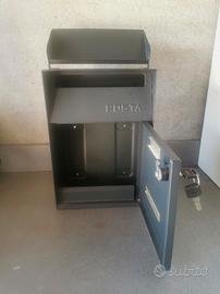Cassetta postale