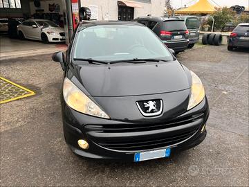 Peugeot 207 1.4 8V 75CV 5p. ONE Line