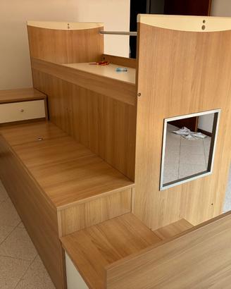 Letto a castello per bambini con cassettoni