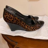 DECOLLETE' IN CAVALLINO E VERNICE NERO MELLUSO