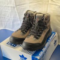 scarpe trekking uomo nuove 