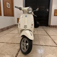 Vespa primavera 50