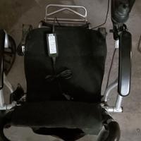 Sedia a rotelle electrica