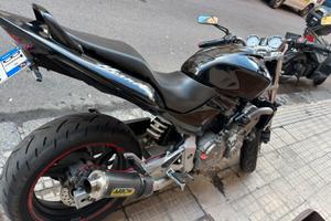 Honda hornet 600