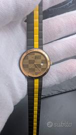 Orologio TAVERNER dorato con datario – Stile elega