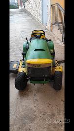 trattorino tagliaerba John Deere 