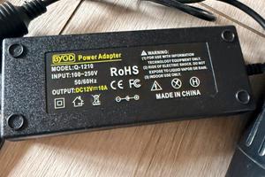 Aspiratore auto con caricatore