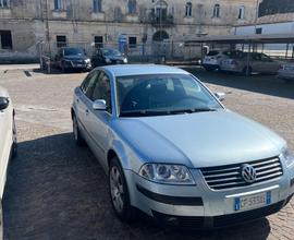 VOLKSWAGEN Passat 5ª serie - 2004