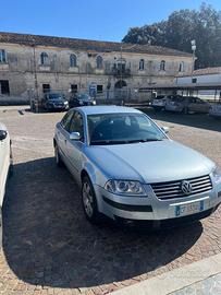 VOLKSWAGEN Passat 5ª serie - 2004