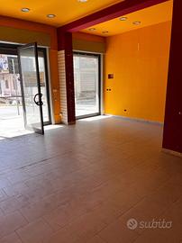 Bottega anche per studio/ufficio