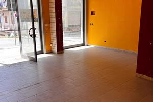 Bottega anche per studio/ufficio