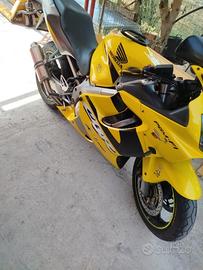 CBR 600 F1 i