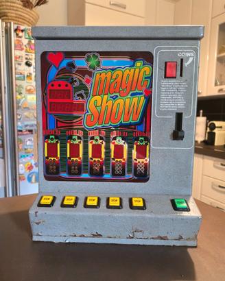 Slot da banco vintage "Magic Show" anni '90