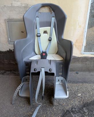 Seggiolino bici posteriore per bambini con cinture