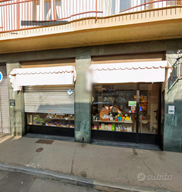 Negozio zona centrale Venaria Reale