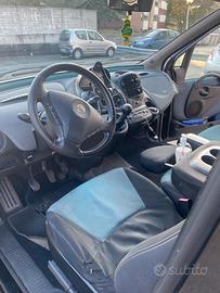 Auto Multipla