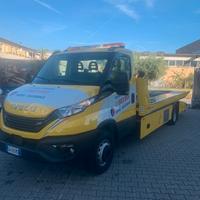 Carroattrezzi IVECO Daily 70C18
