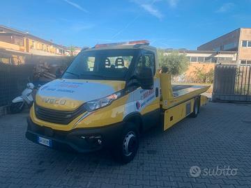 Carroattrezzi IVECO Daily 70C18