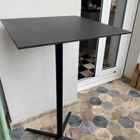 Tavolo alto nero